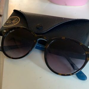 RAY BAN sunglasses